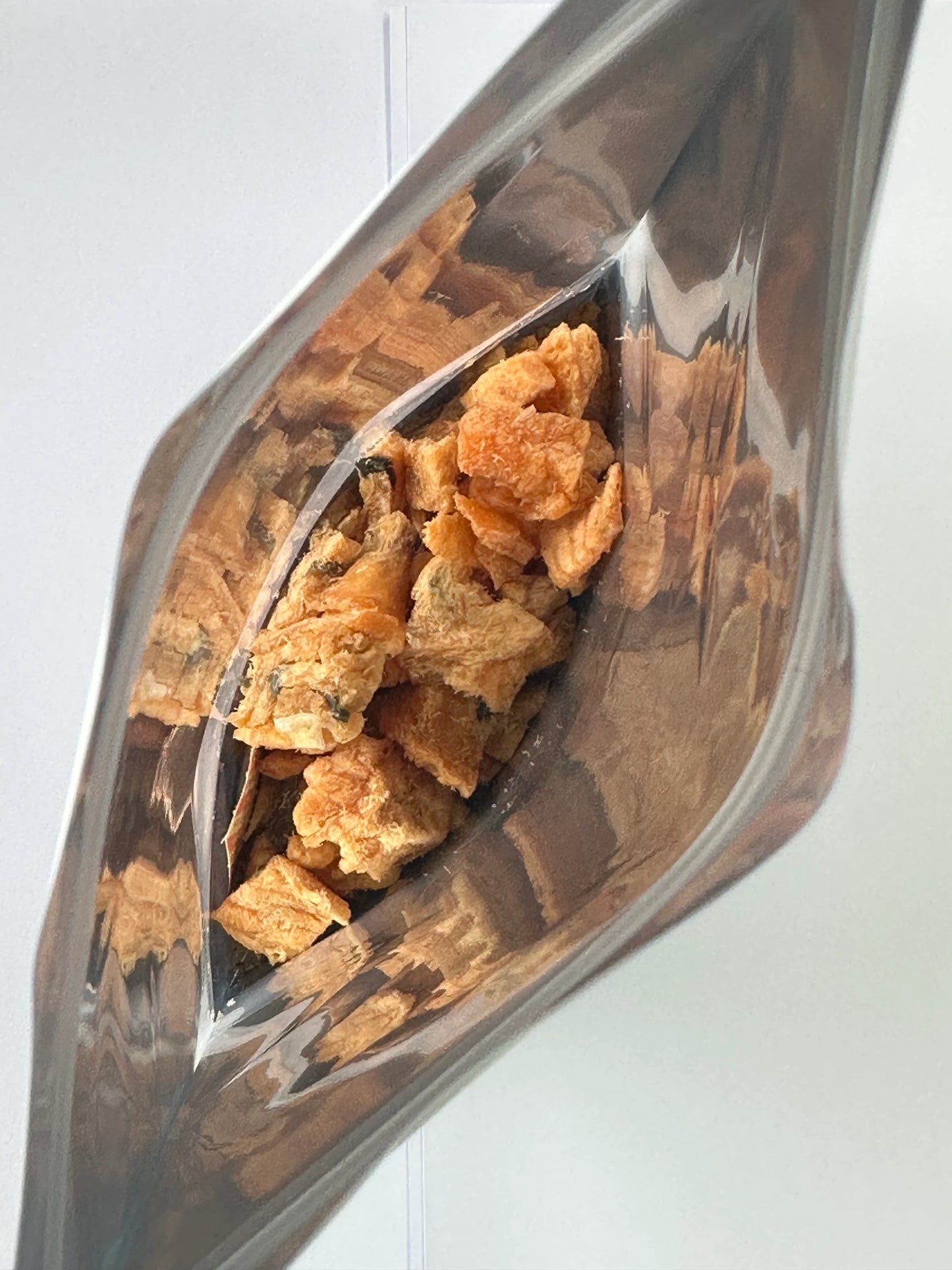 GoodNoze Freeze Dried Cat Treats - king salmon chunks 65g